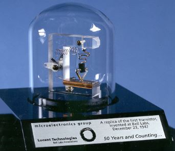 Primer transistor
